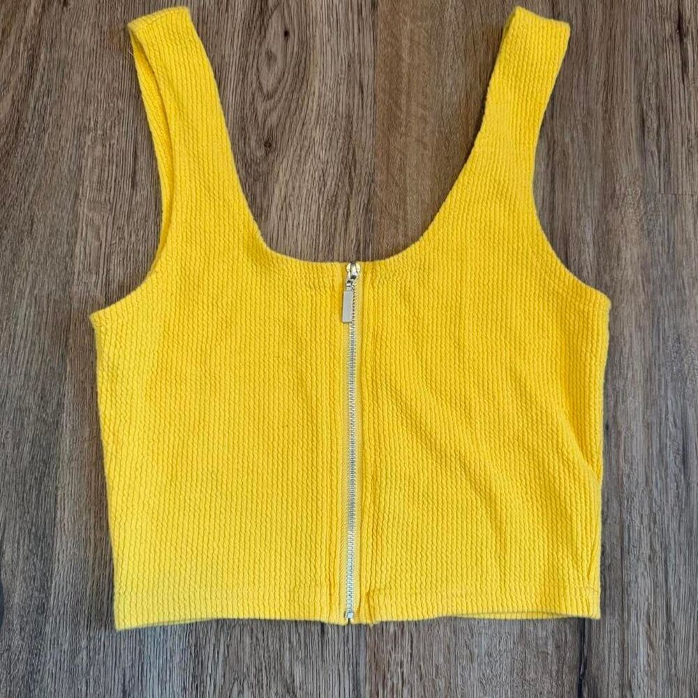 Me-to-we Women's Yellow Crop-top